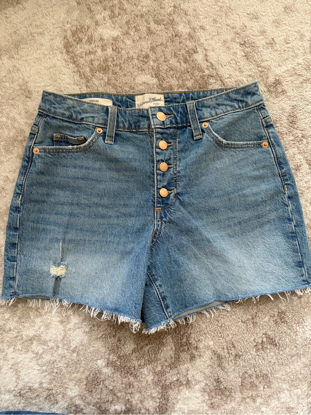 2 / 26 • Universal Thread vintage midi button fly raw hem jean shorts like new